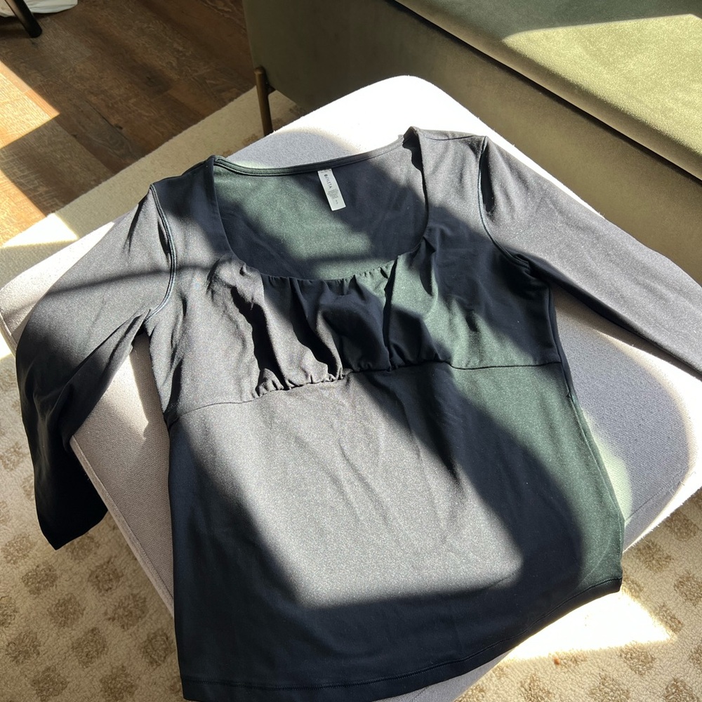 Athleta Black Scoop Neck Long Sleeve Top